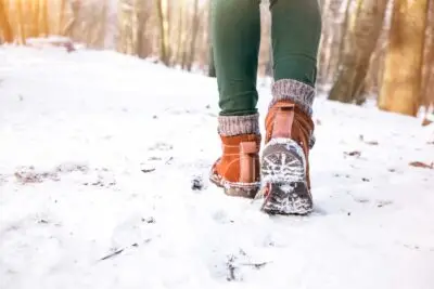 richtiges schuhwerk für warme füße im winter