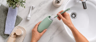 Reinigung einer Po Dusche